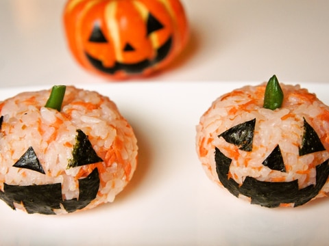 ハロウィンに おばけかぼちゃのおにぎり レシピ 作り方 By すたーびんぐ 楽天レシピ ハロウィンに おばけかぼちゃのおにぎり レシピ 作り方 By すたーびんぐ 楽天レシピ